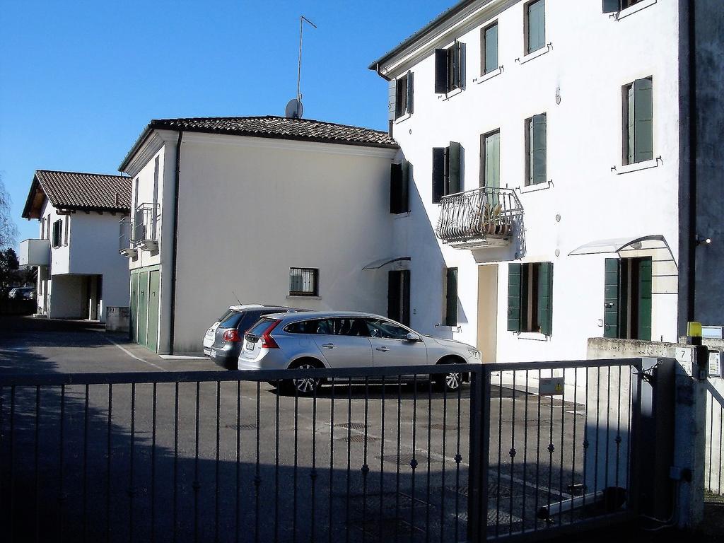 Mamma Mia On Ground Floor With Private Parking Tv-Venice Treviso Buitenkant foto